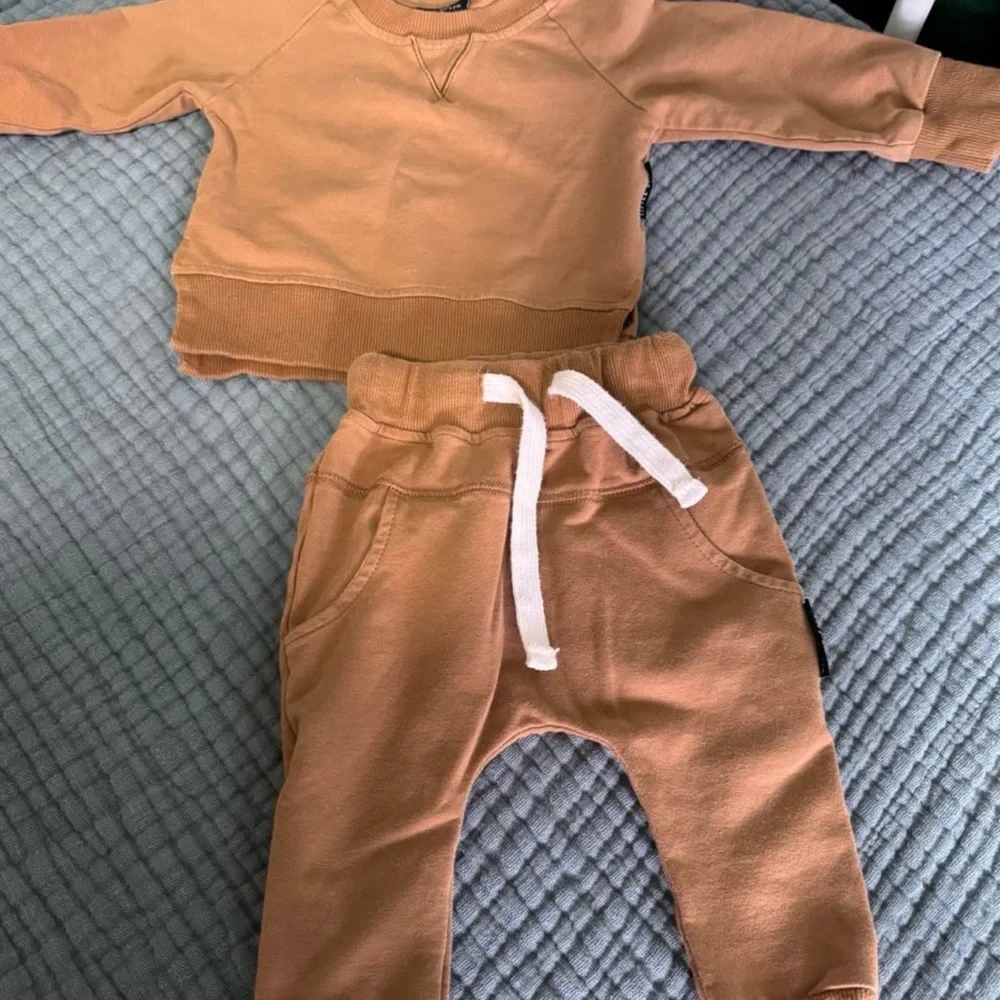 Kids Cozy Drawstring Jogger Outfit in Camel